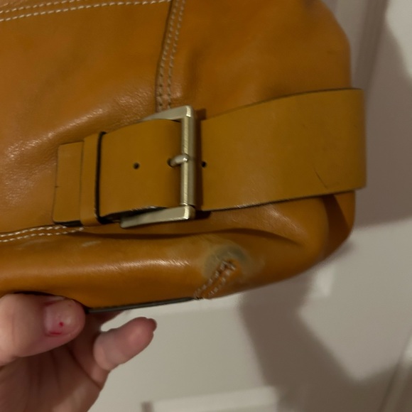 Michael Kors VintageCarmel Leather Buckle Belted Tote Satchel
Handbag - Picture 4 of 11